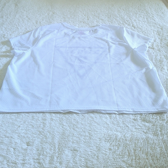 Guess❓Teresa Mesh Logo Tee👕 - NWT - Picture 13 of 14